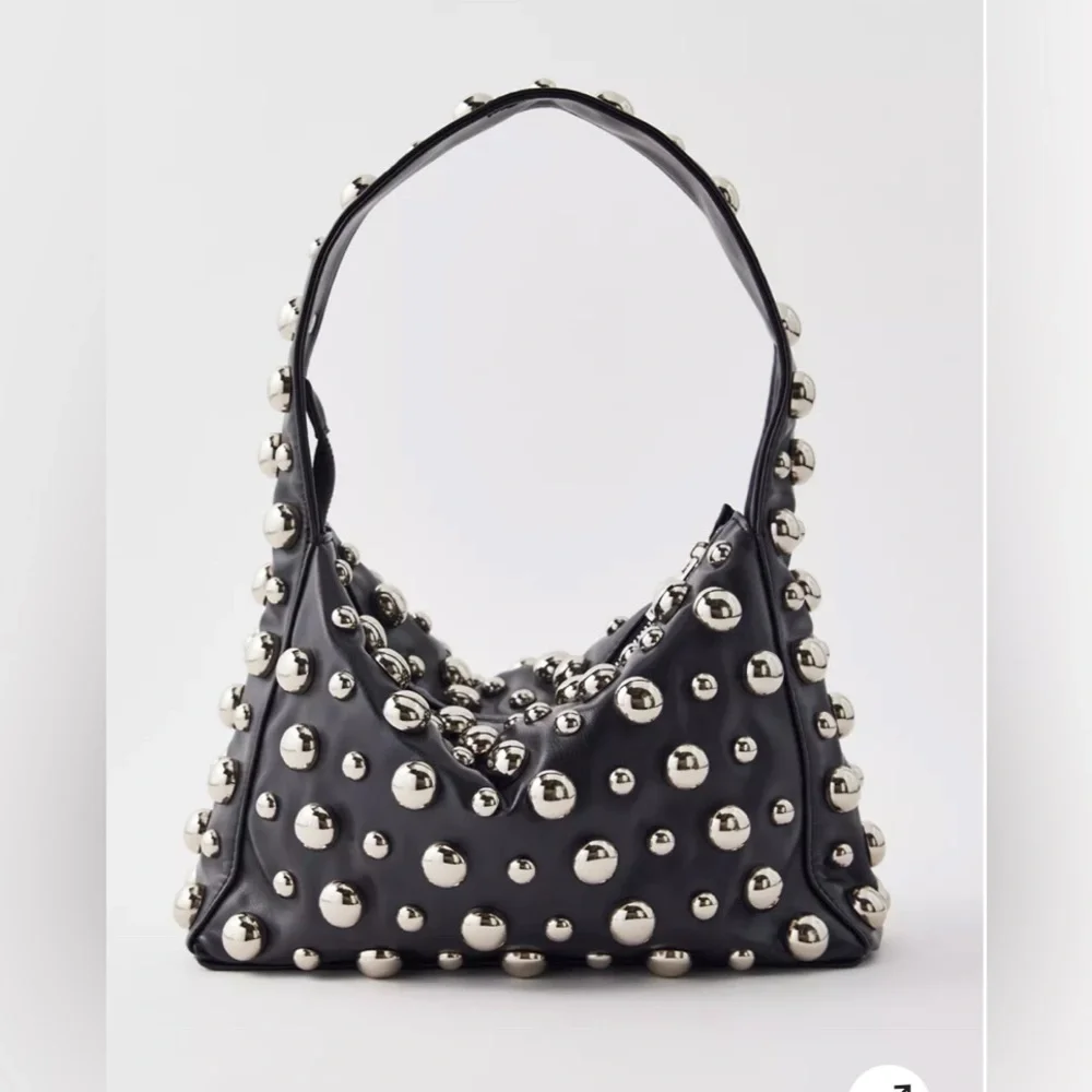 Via Moda Studded Women's Bag- BRAND NEW SEALED IN MANUFACTURING PKG - Picture 2 of 3